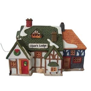 Lemax Dickensvale Collectibles Oliver’s Lodge Porcelain Lighted Village House